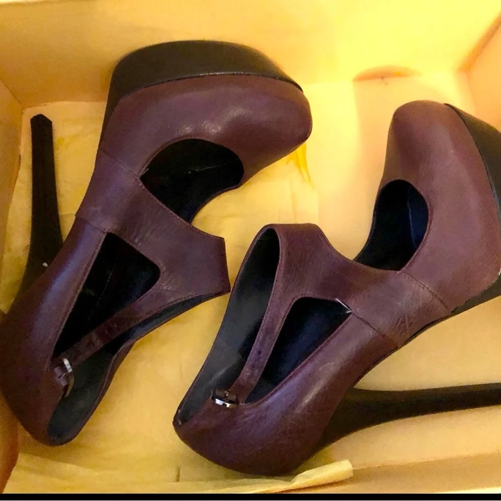 Fendi Butterfly Platform Heels EU 37/US 6.5 Vacchetta Marrone Mary Jane Pumps